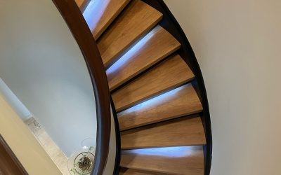 Tendance 2025 : l’escalier bicolore s’impose