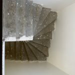 Meilleure solution d’habillage escalier en béton: Guide expert 2025