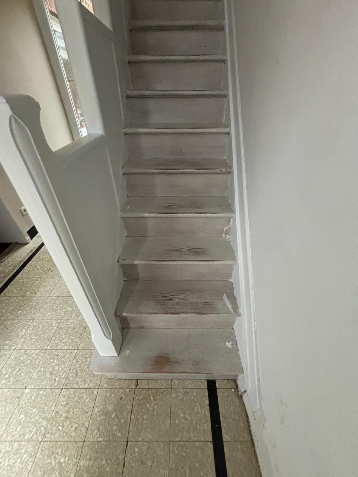 Rénovation escalier à FRANES LEZ GOSSELIES – STEFFY – Photo 5