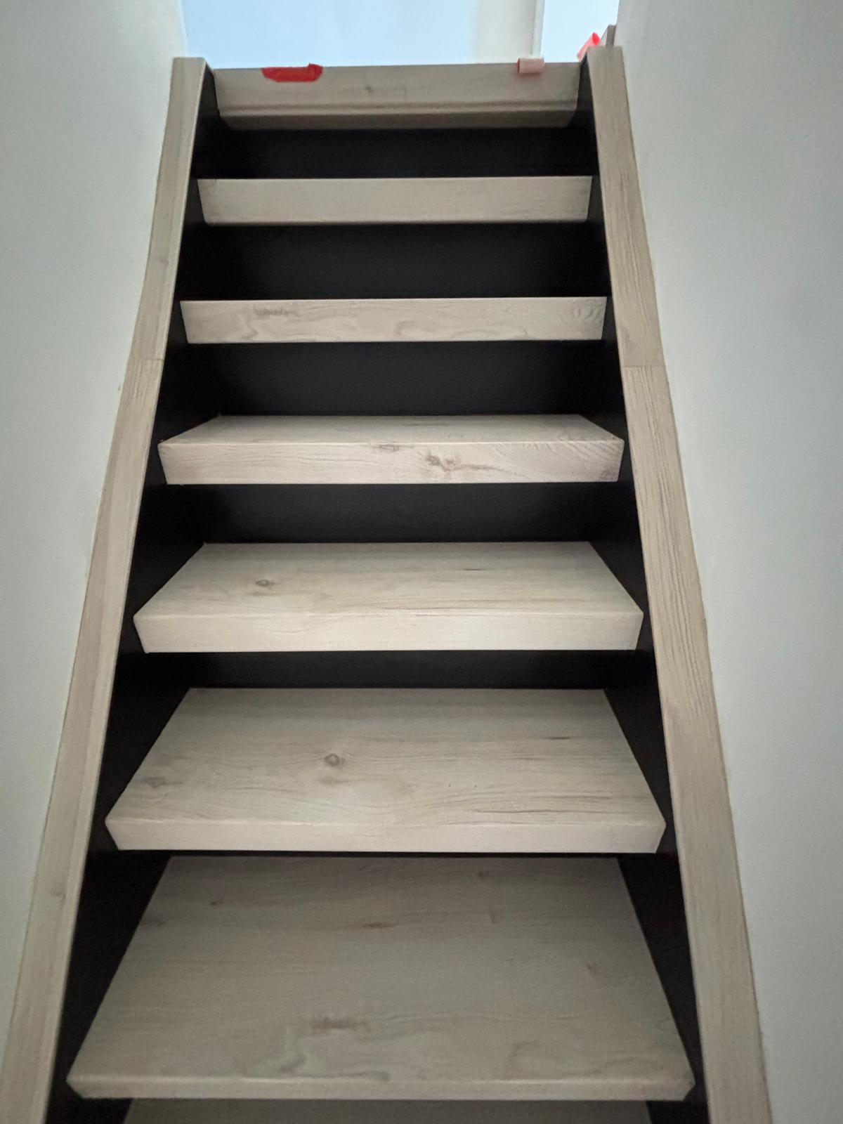 Rénovation escalier à FLENU – BENOIT – Photo 1