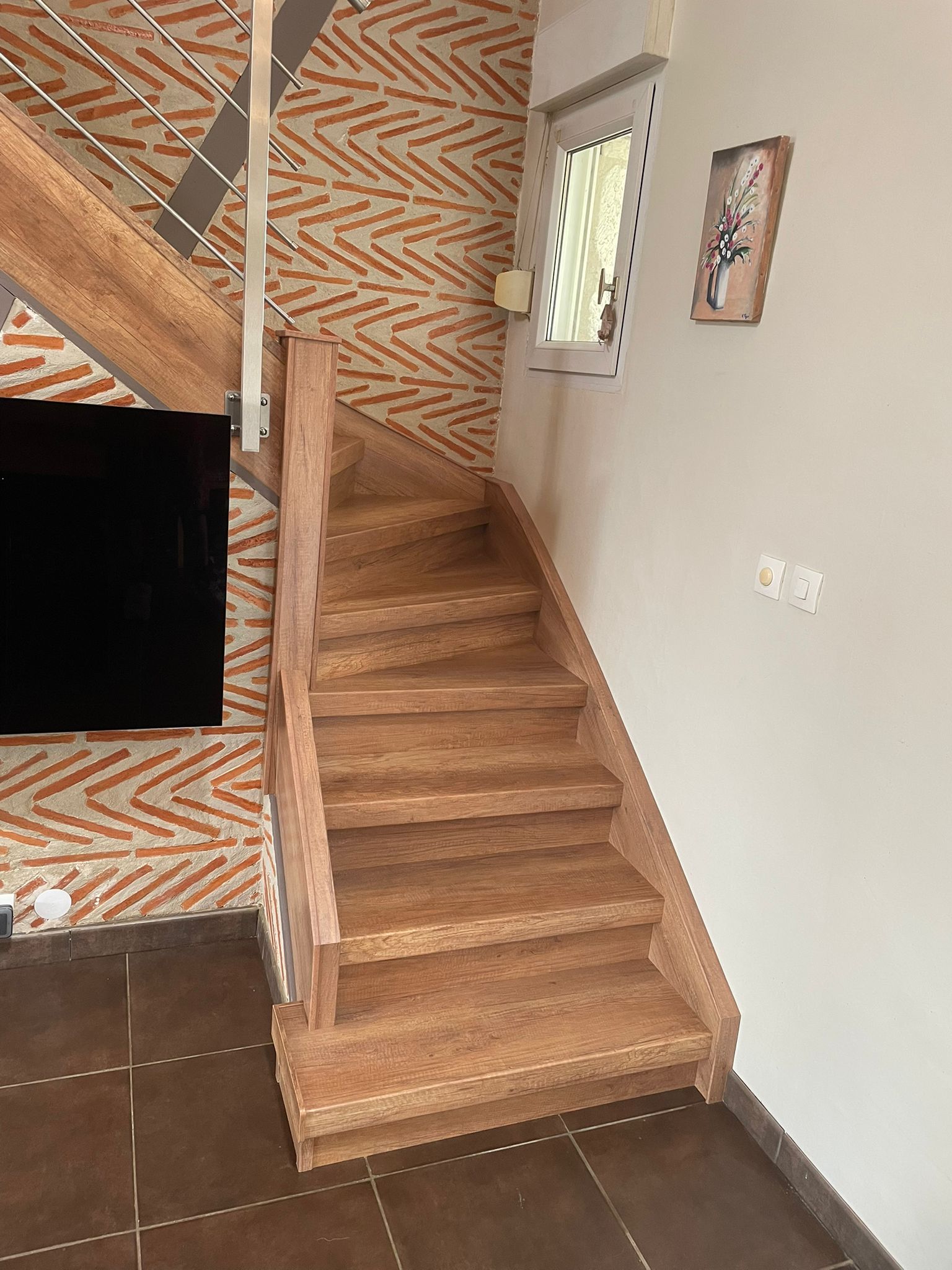 Rénovation escalier à MONT SUR COURVILLE – EDITH – Après travaux – Photo 2