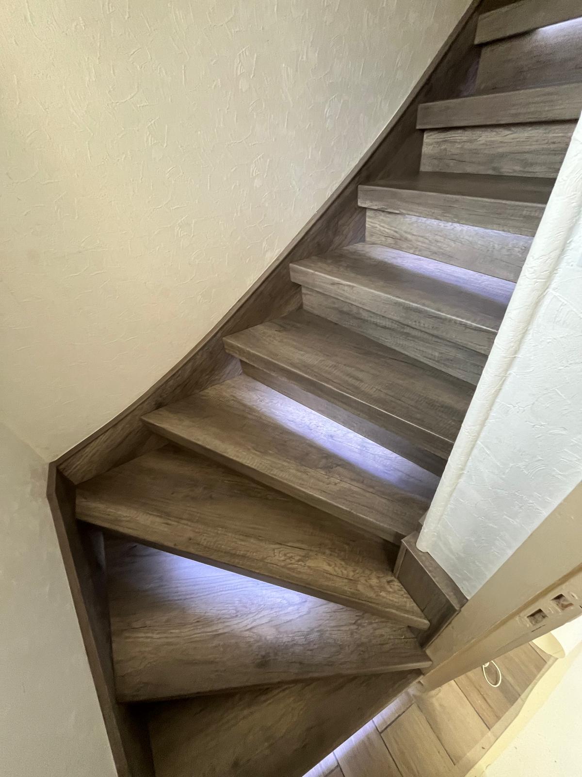 Rénovation escalier à GIRAUMONT – JEROME – Après travaux – Photo 4