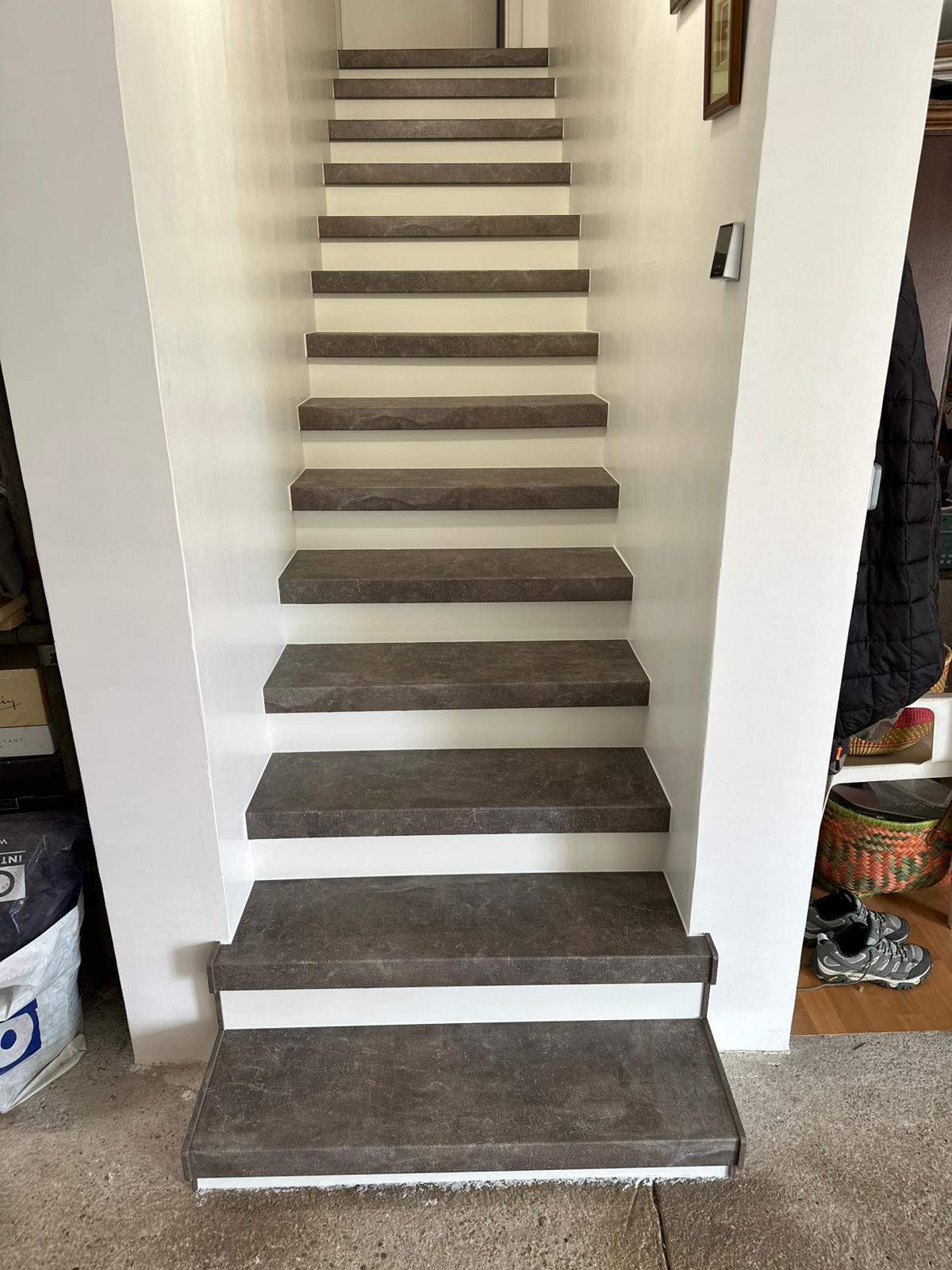 Rénovation escalier à ALZING – MARIE – Après travaux – Photo 2