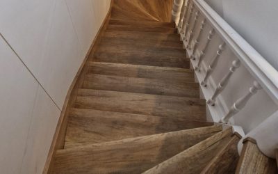 L’habillage de l’escalier de Giuseppe à Ressaix