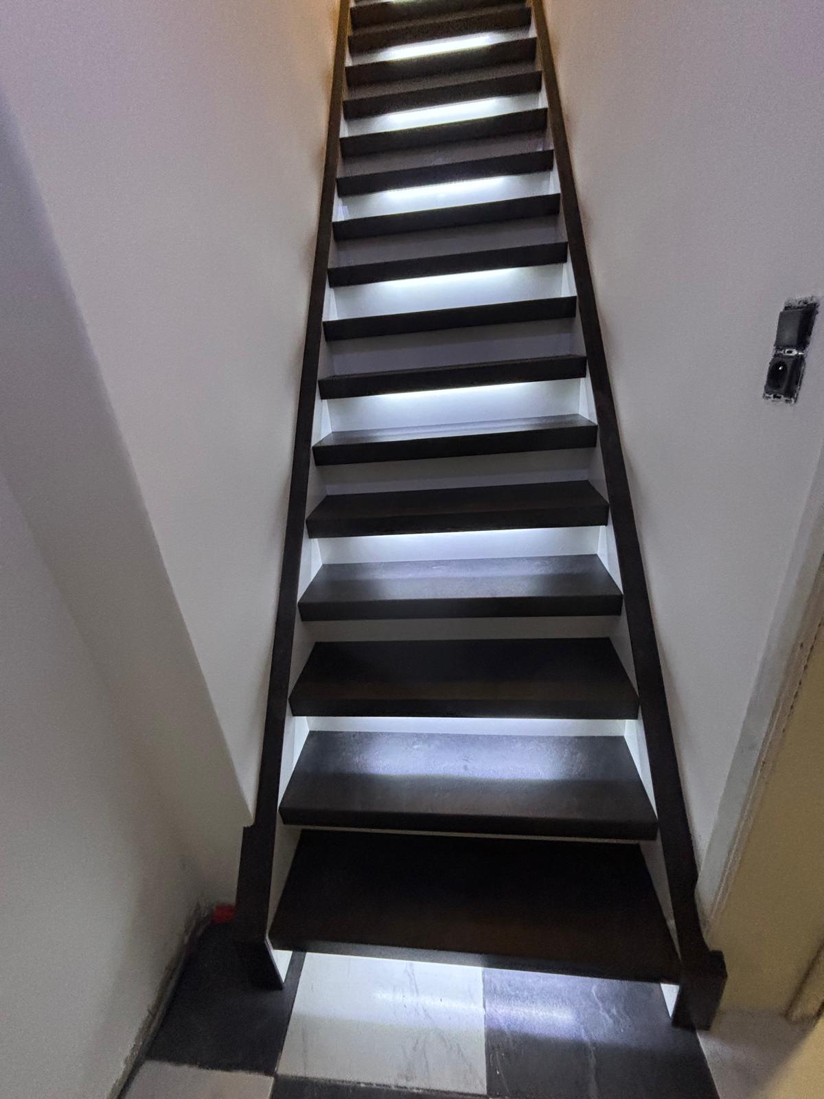 Rénovation escalier à HORNU – NATHALIE – Après travaux – Photo 2