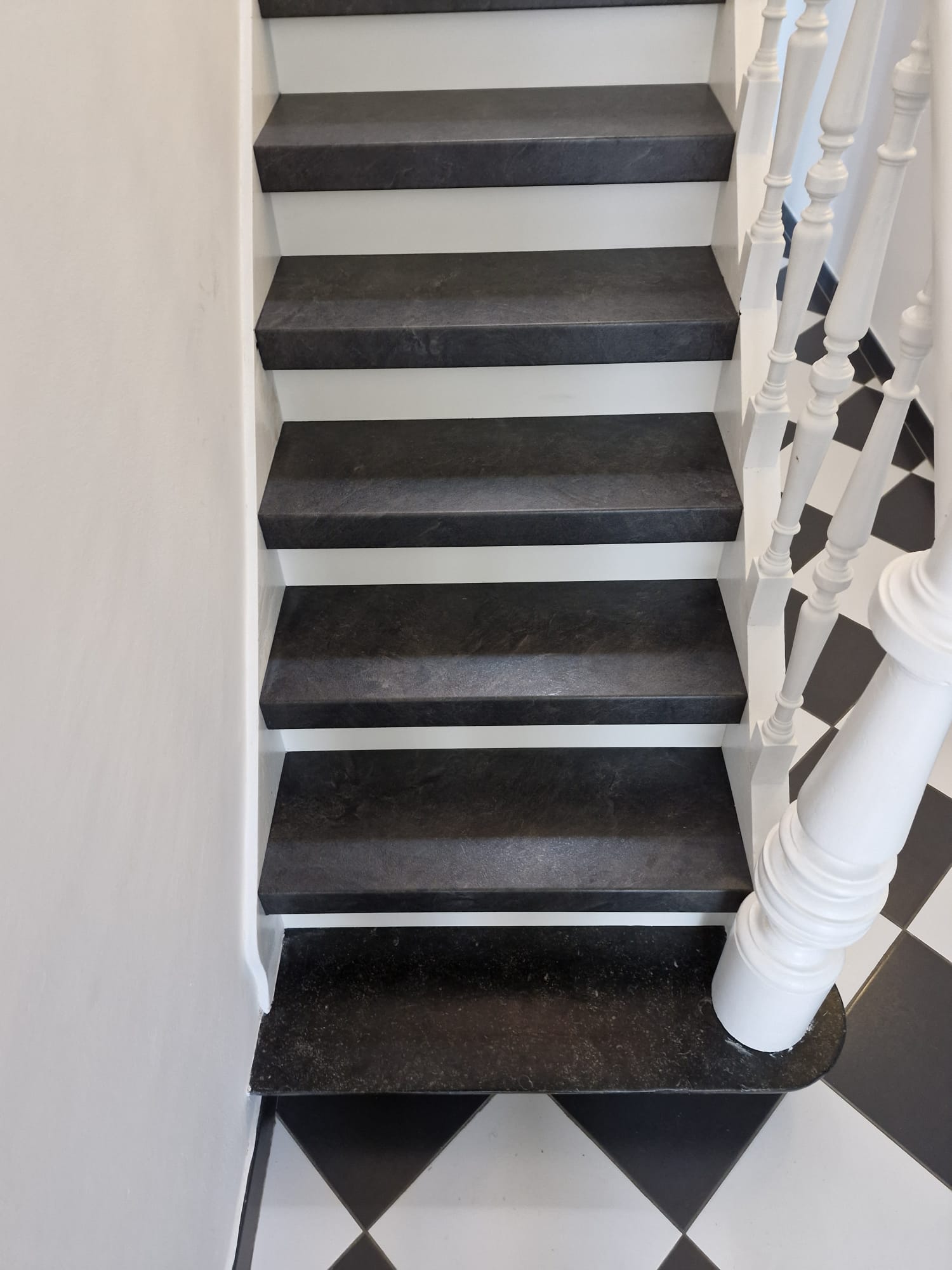 Rénovation escalier à LIEGE – BESNIK – Après travaux – Photo 6