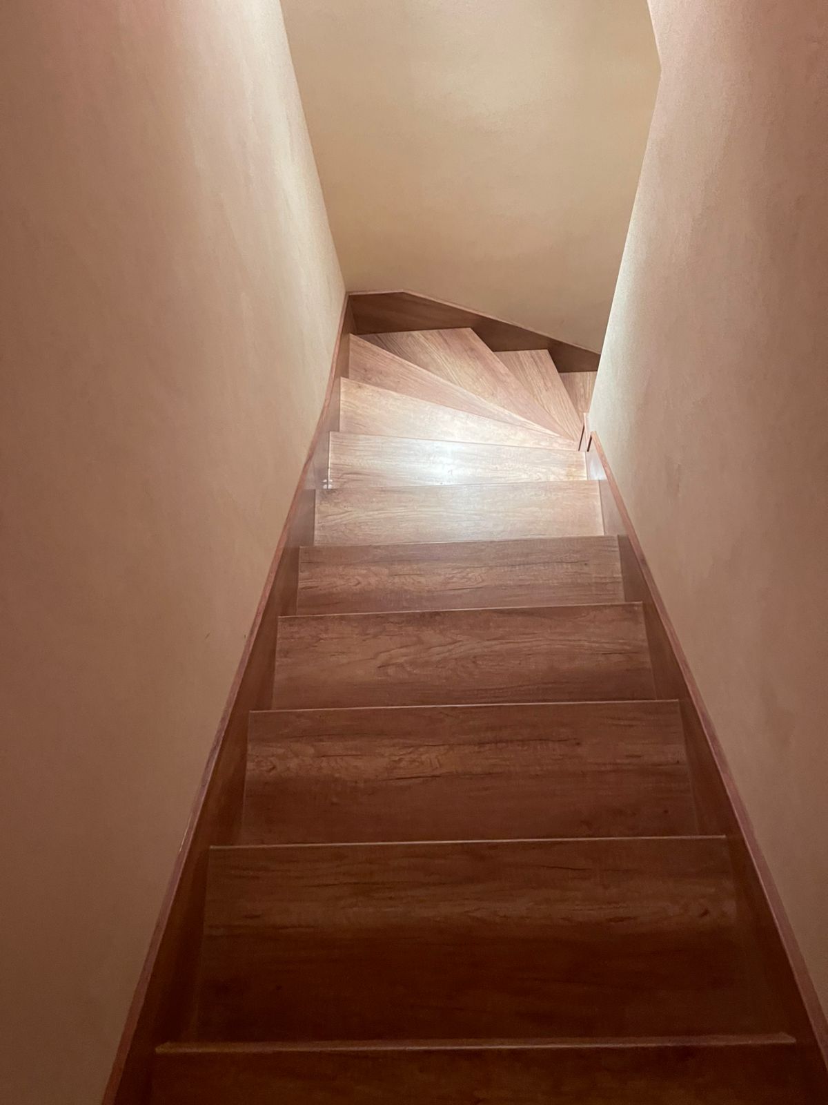 Rénovation escalier à BEZANGE LA GRANDE – CHANTAL – Après travaux – Photo 3