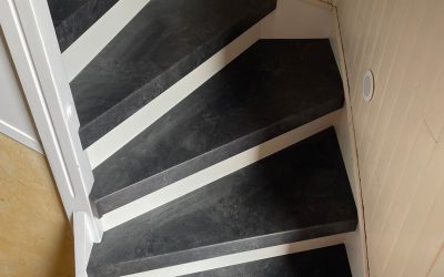 Patricia transforme son escalier à Looberghe