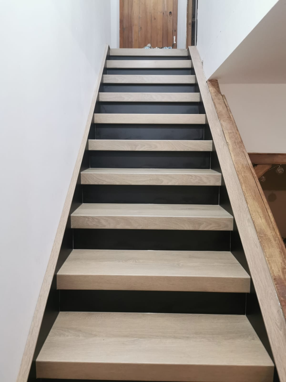 Rénovation escalier à LANDRES – OCEANE ET DIDIER – Après travaux – Photo 3