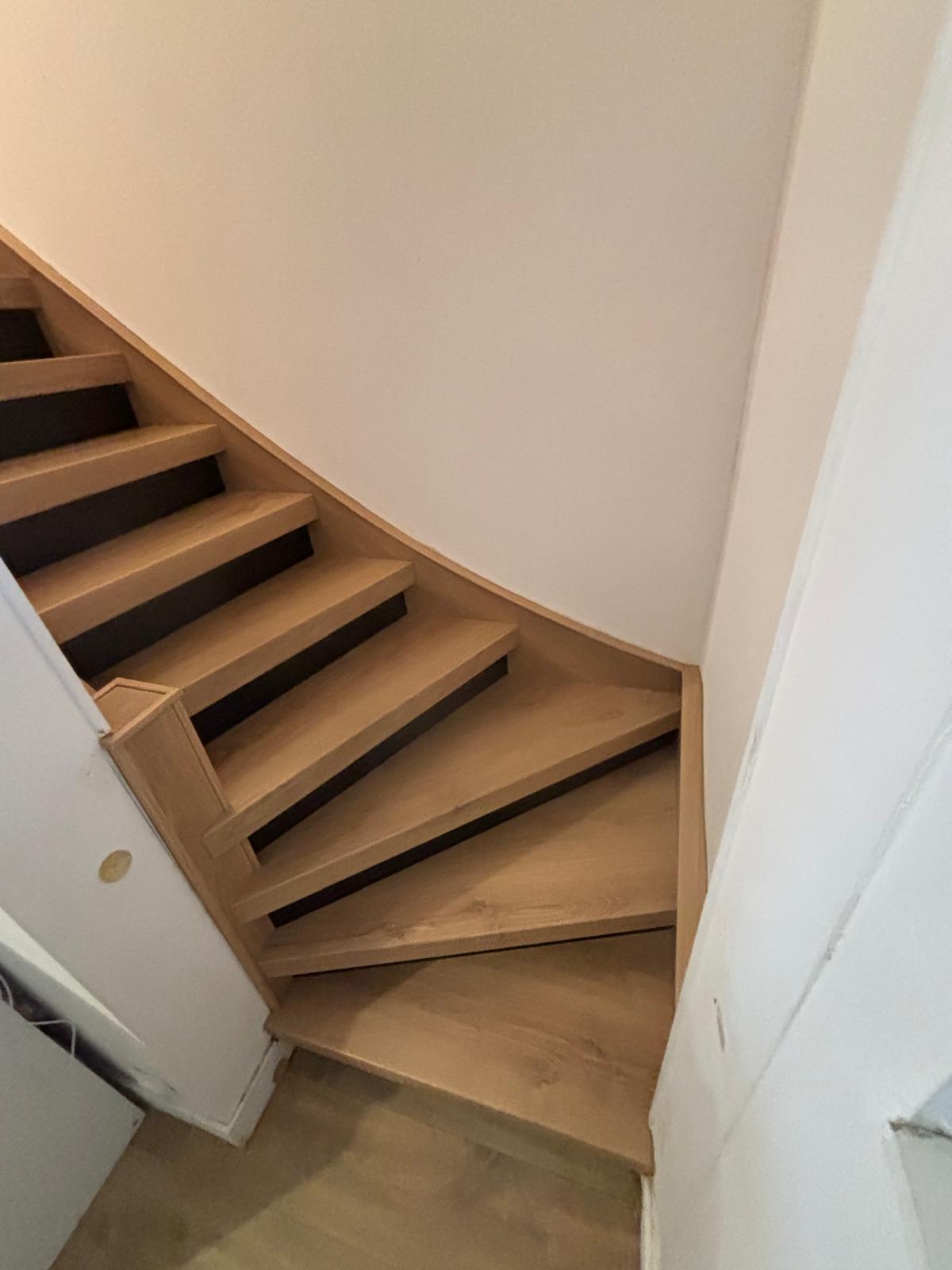 Rénovation escalier à LOOS – SEBASTIEN – Après travaux – Photo 3