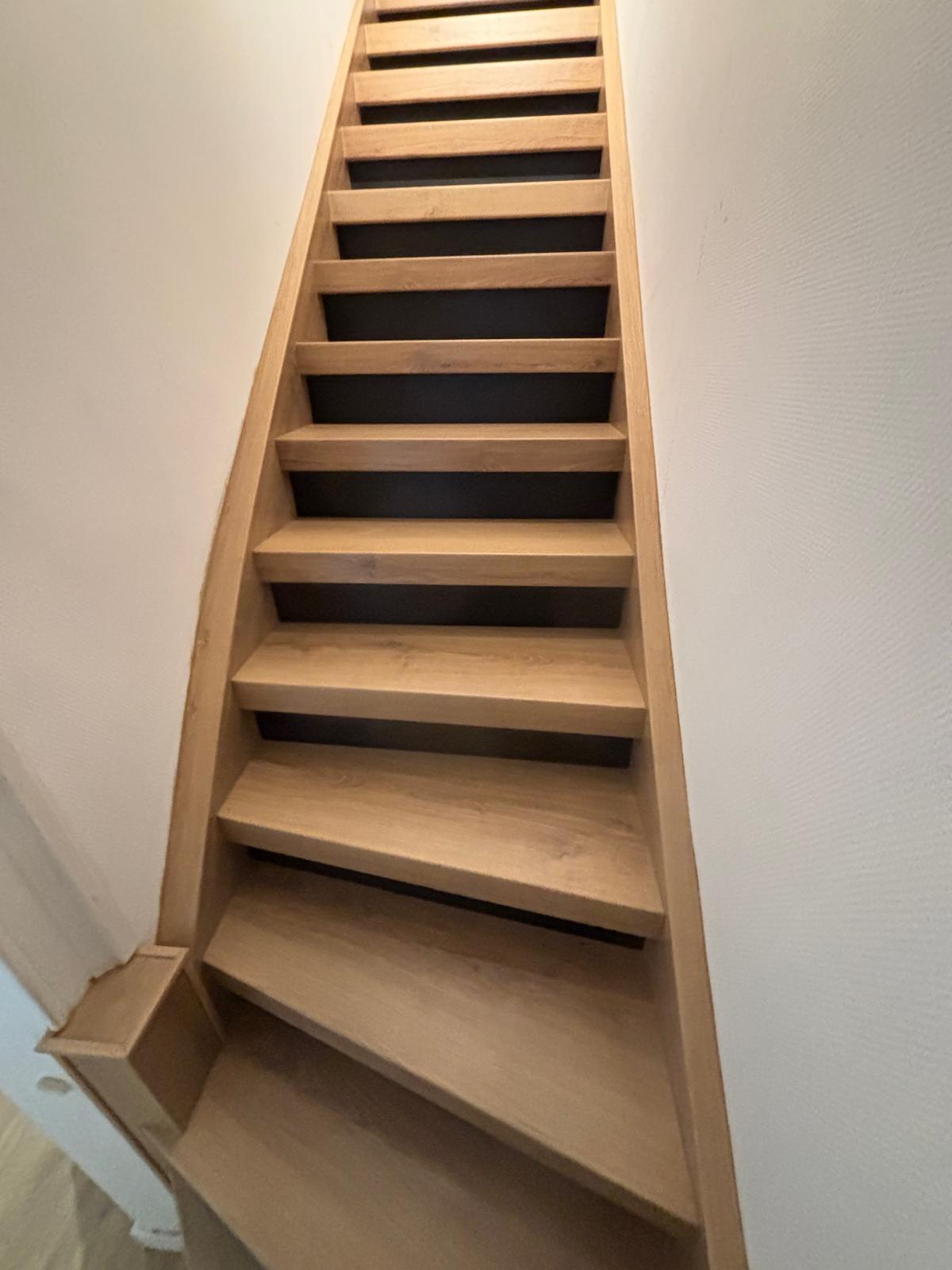 Rénovation escalier à LOOS – SEBASTIEN – Après travaux – Photo 4