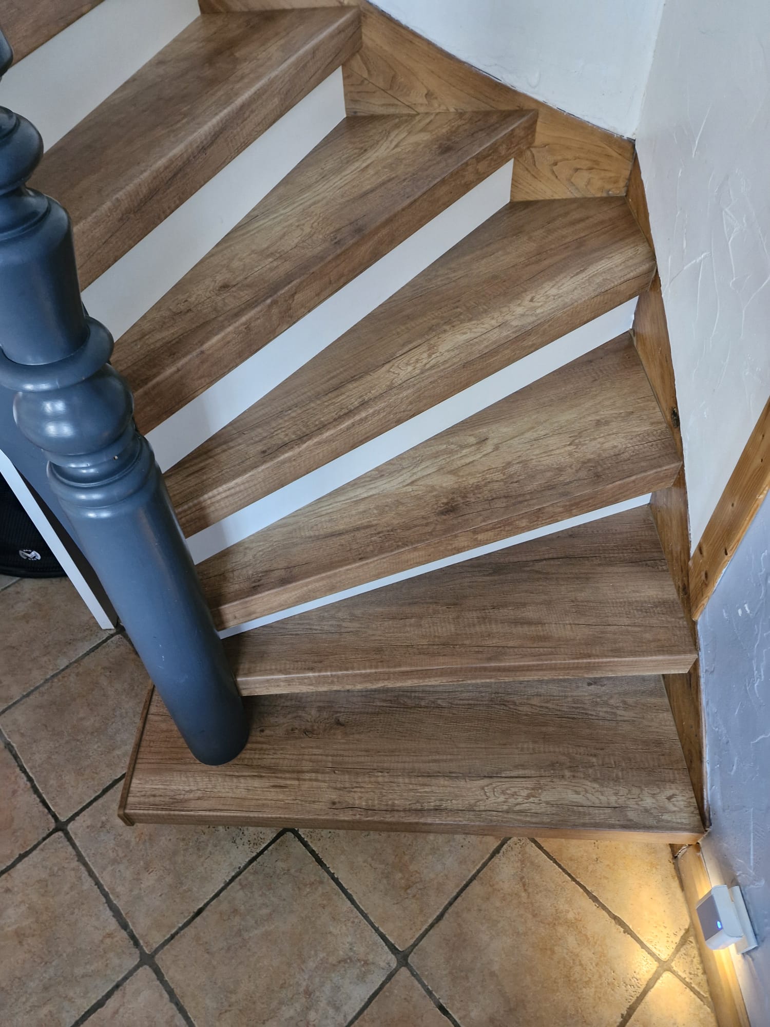 Rénovation escalier à HOUPLIN ANCOISE – ALBIN – Après travaux – Photo 2