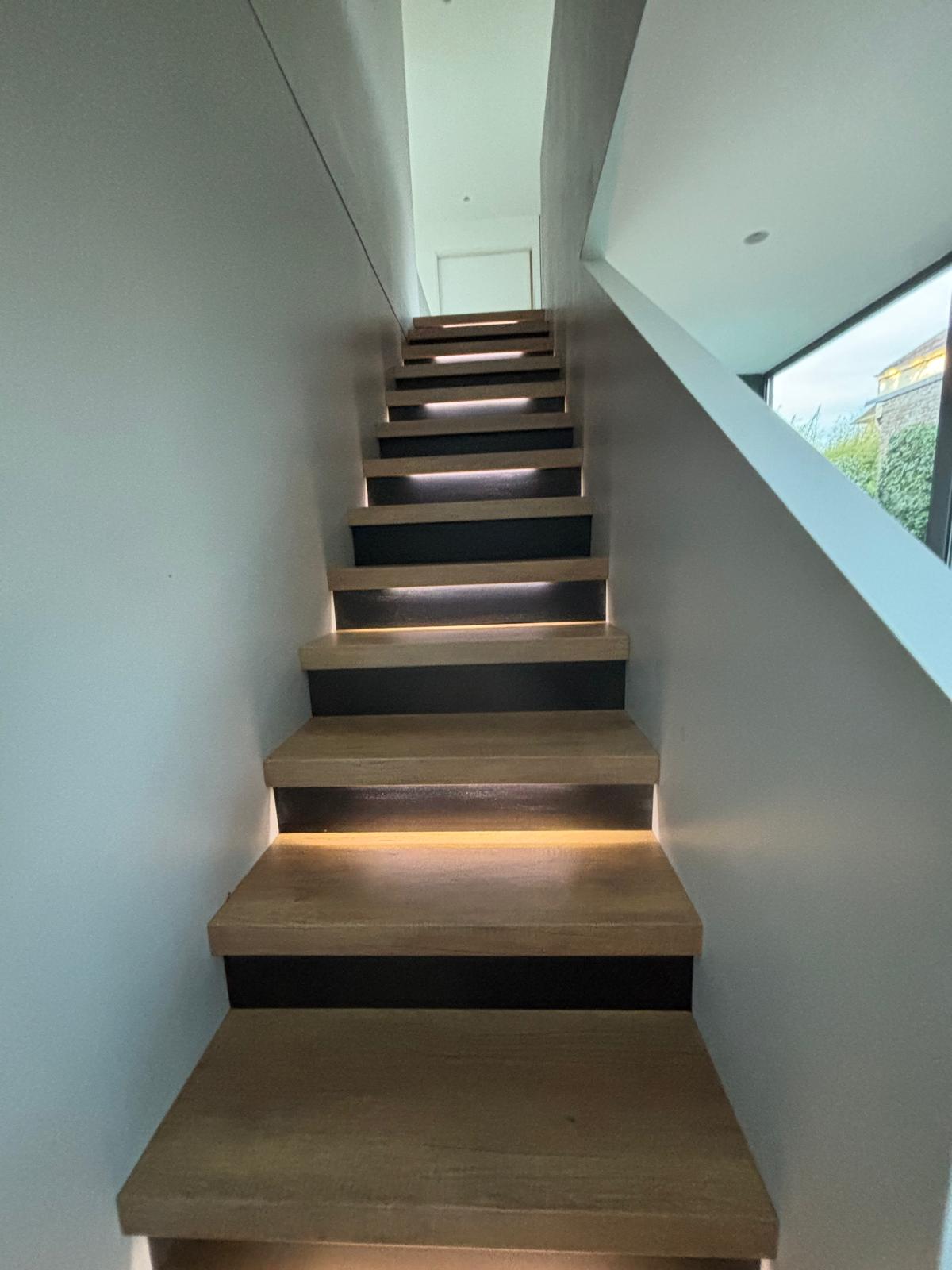 Rénovation escalier à MOUVAUX – CEDRIC – Après travaux – Photo 2