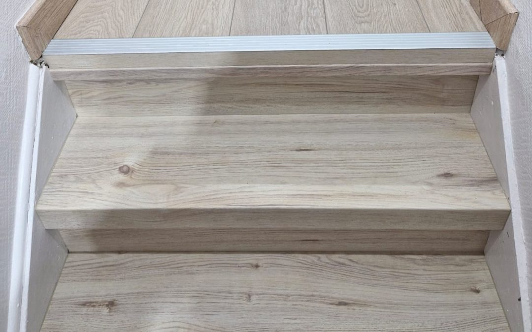 Marche palière et seuil d&rsquo;escalier : comment gérer la différence de niveau avec le palier ?