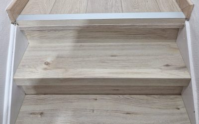 Marche palière et seuil d’escalier : comment gérer la différence de niveau avec le palier ?