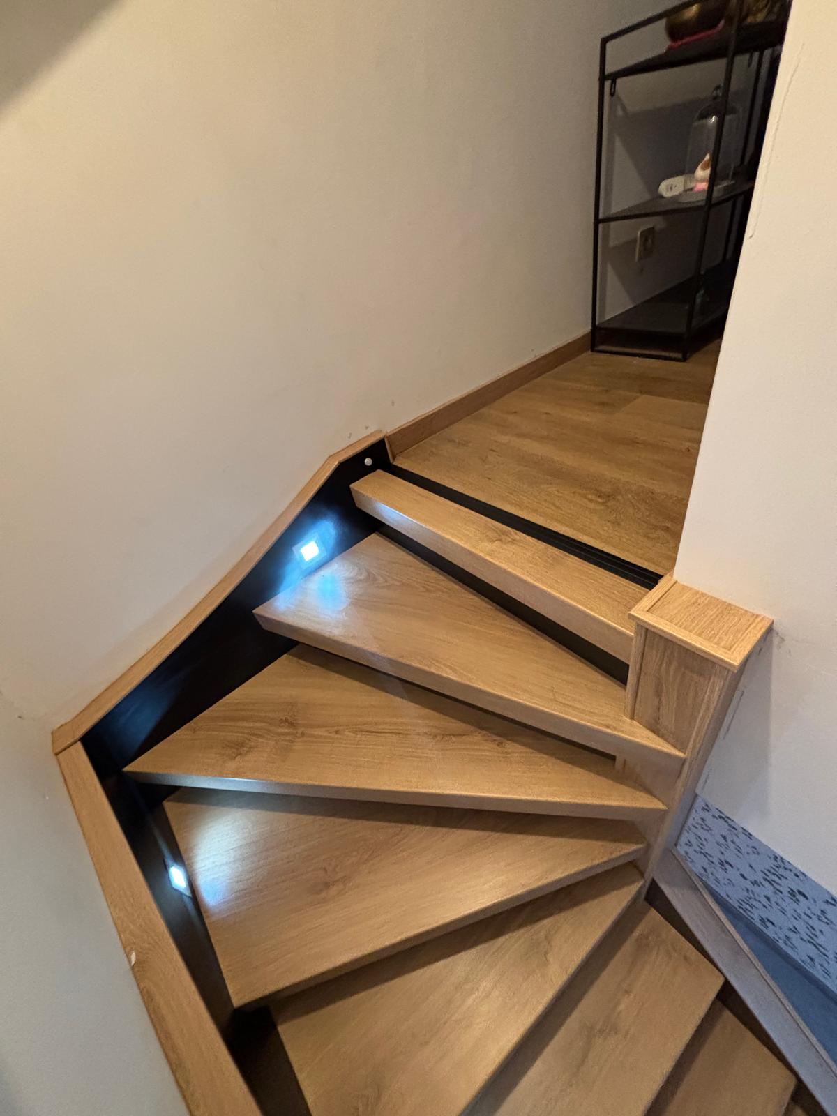 Rénovation escalier à JAMBES – ISABELLE – Après travaux – Photo 3