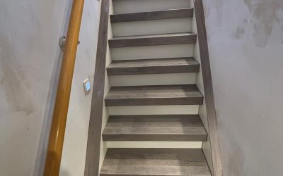 L’habillage de l’escalier de Dominique à Hamois