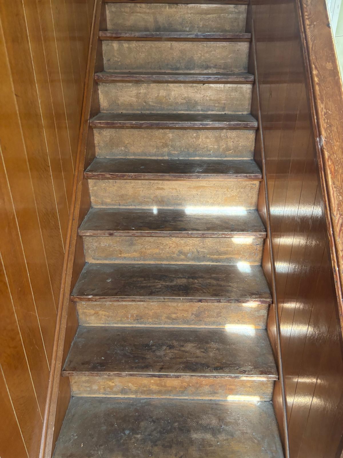 Rénovation escalier à ECAUSSINES – ALLYSON – Avant travaux – Photo 3