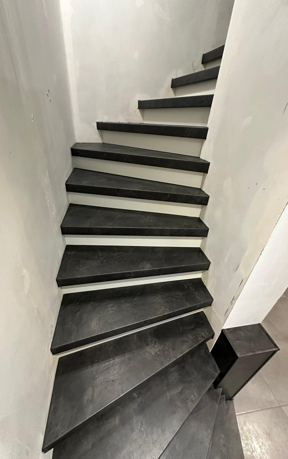 Rénovation escalier à ROCHONVILLERS – ALEXANDRE – Après travaux – Photo 2
