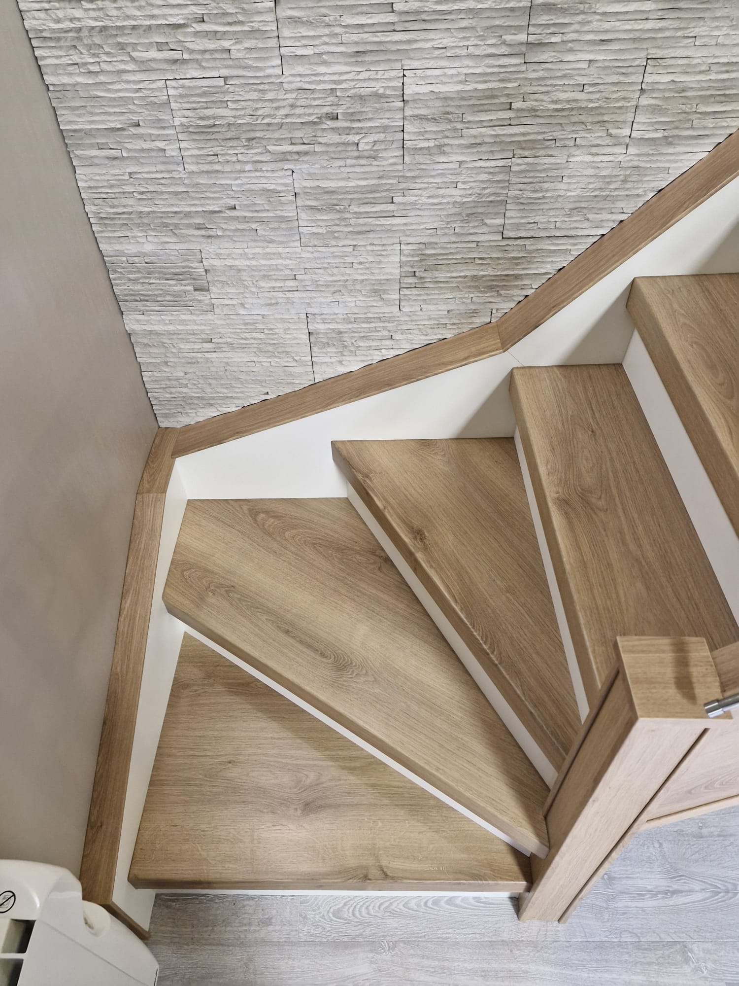 Rénovation escalier à MAROEUIL – MARTINE – Après travaux – Photo 5