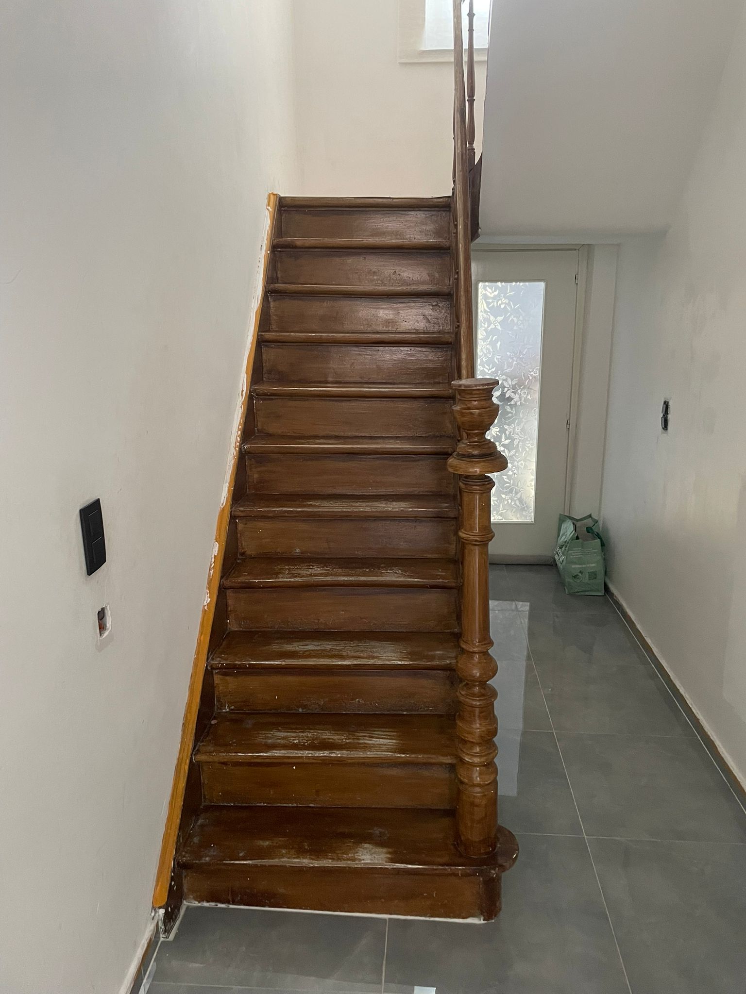Rénovation escalier à SERAING – NICOLE – Avant travaux – Photo 2