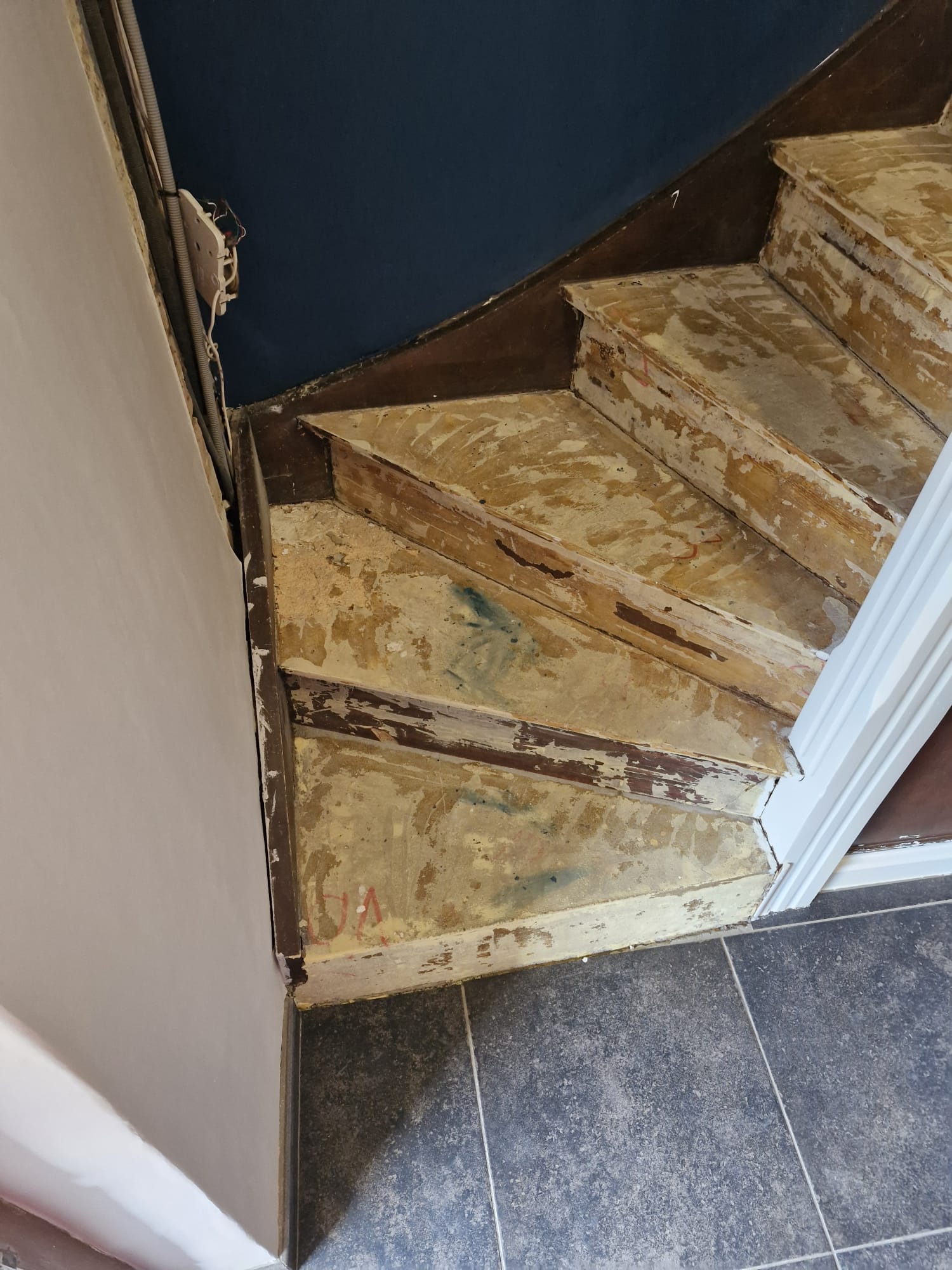 Rénovation escalier à MALMEDY – CHRISTINE – Avant travaux – Photo 2
