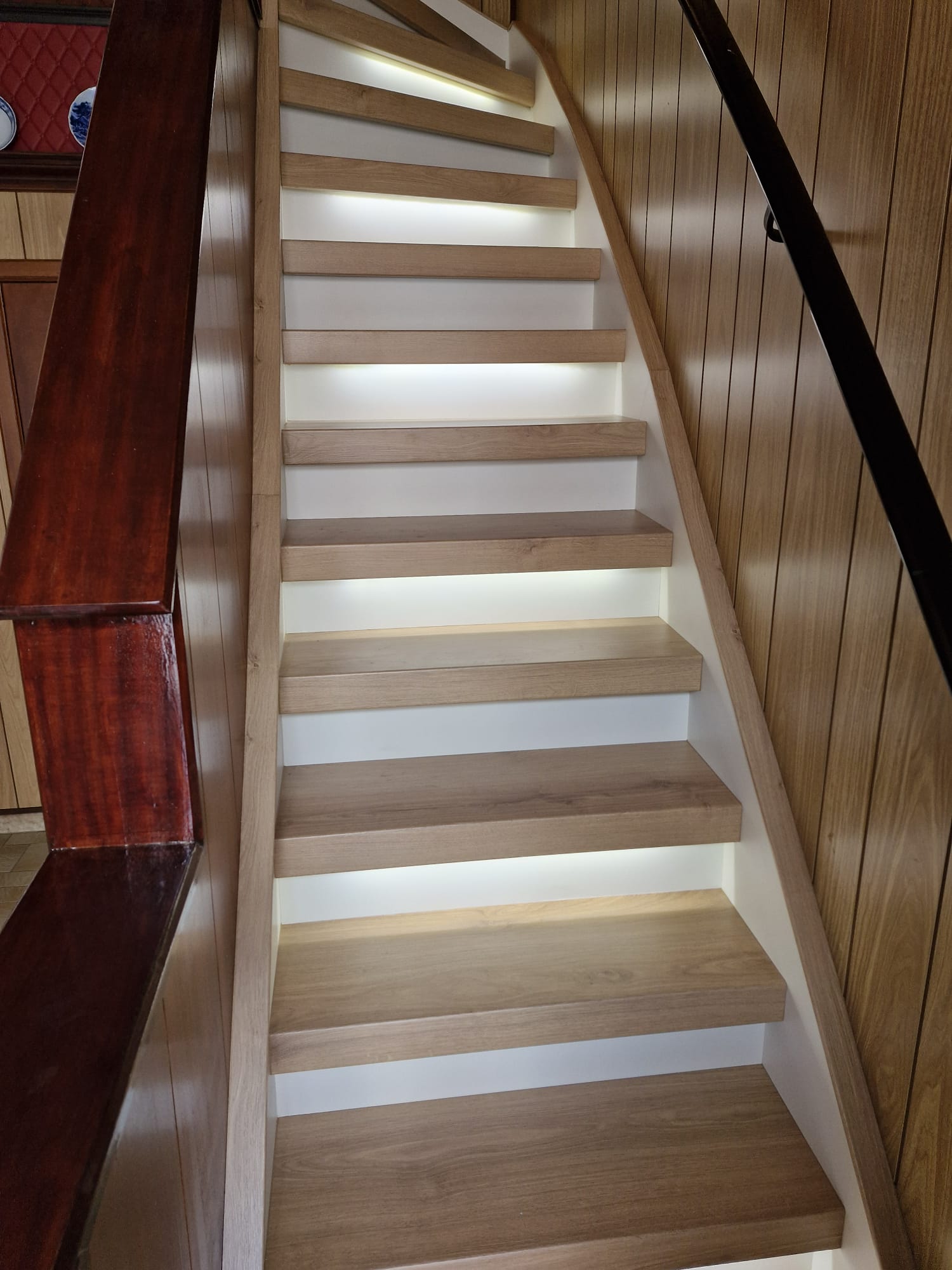 Rénovation escalier à MONS – JEANNINE – Après travaux – Photo 2