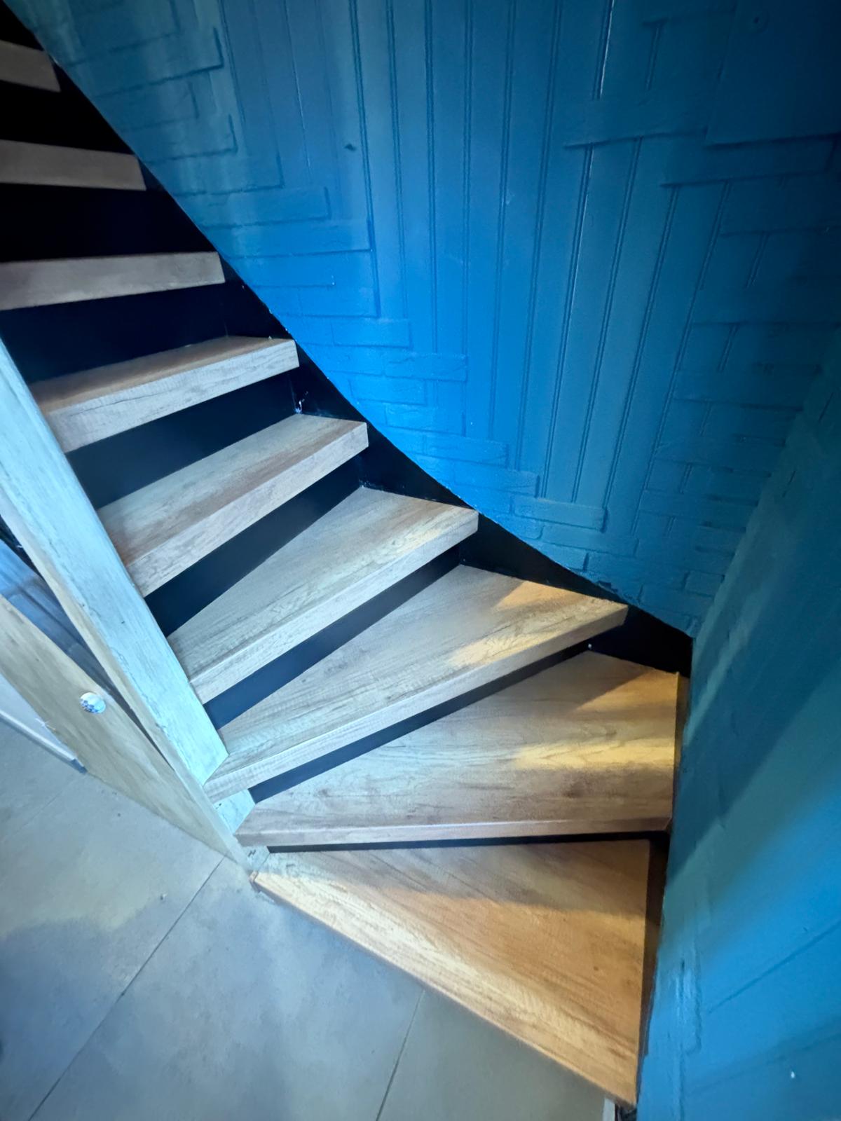 Rénovation escalier à ORHCIES – ISABELLE – Après travaux – Photo 2