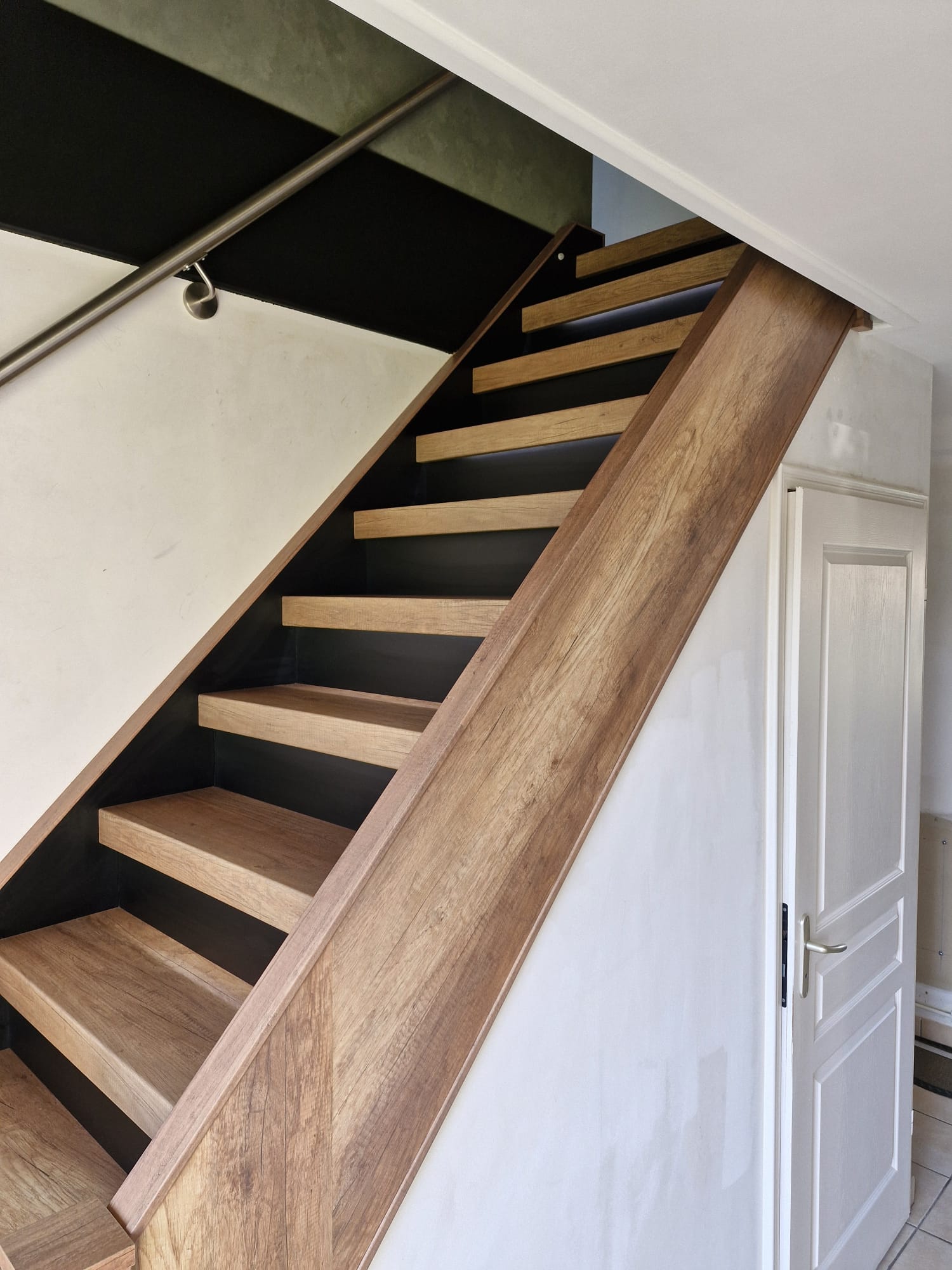 Rénovation escalier à BULLY LES MINES – SYLVIE – Après travaux – Photo 6