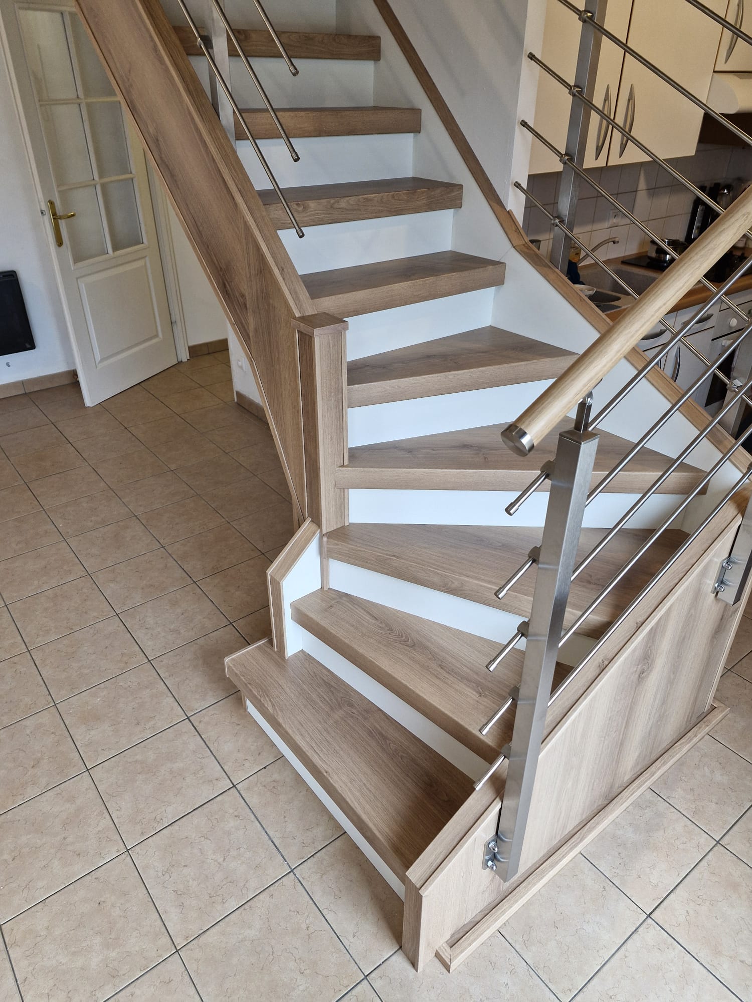 Rénovation escalier à SINGATTE – CHRISTIAN – Après travaux – Photo 5