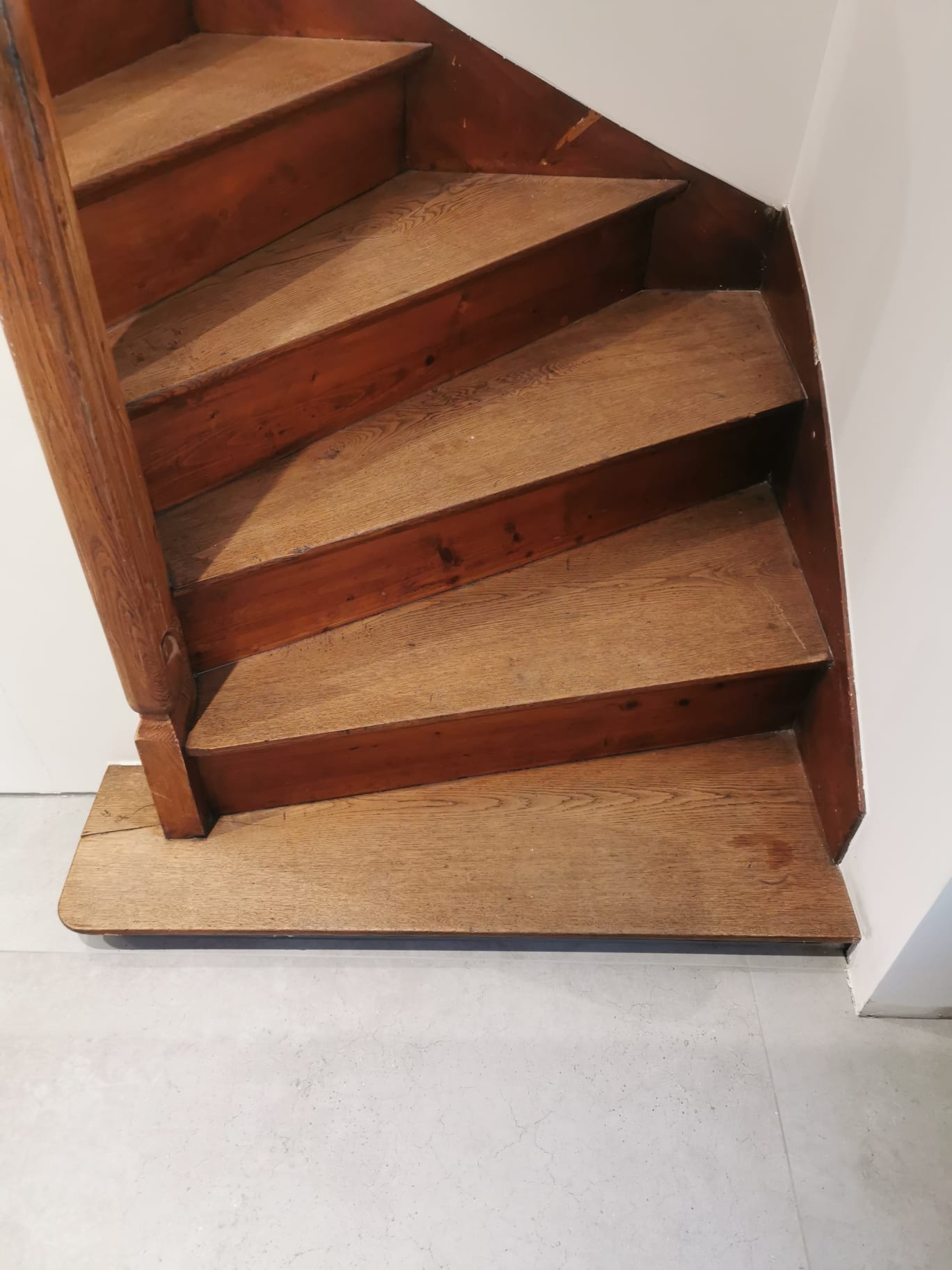 Rénovation escalier à WITTENHEIM – AXEL – Avant travaux – Photo 2