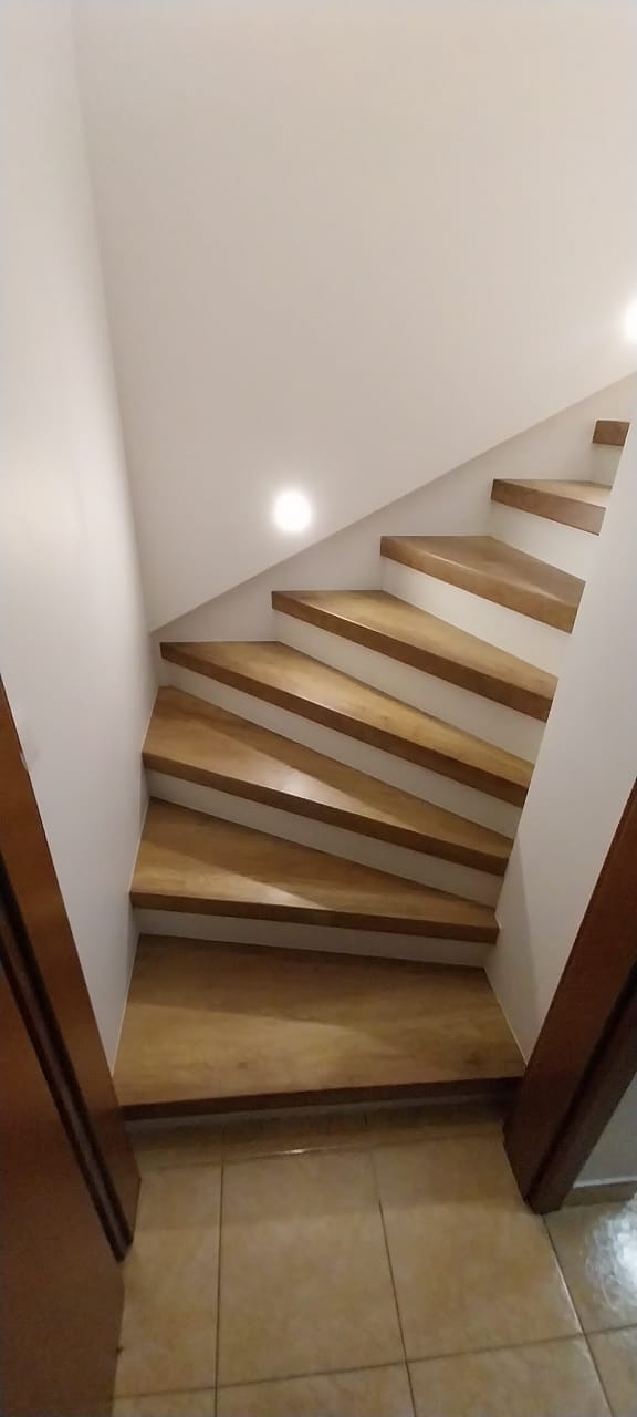 Rénovation escalier à DIFFERDANGE – ANTONIO – Après travaux – Photo 4